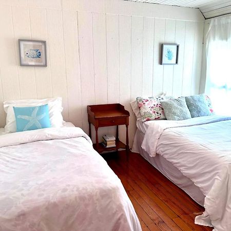 Cozy Beach - Direct Waterfront! East Haven Extérieur photo