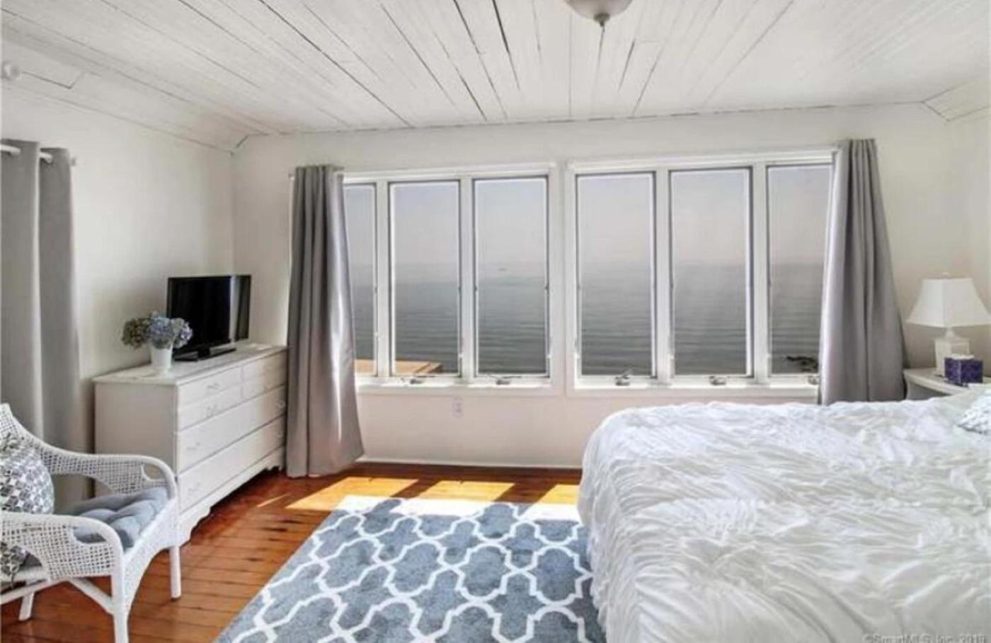 Cozy Beach - Direct Waterfront! East Haven Extérieur photo