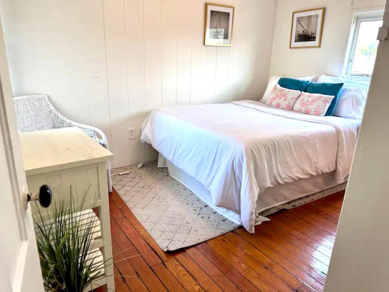 Cozy Beach - Direct Waterfront! East Haven Extérieur photo